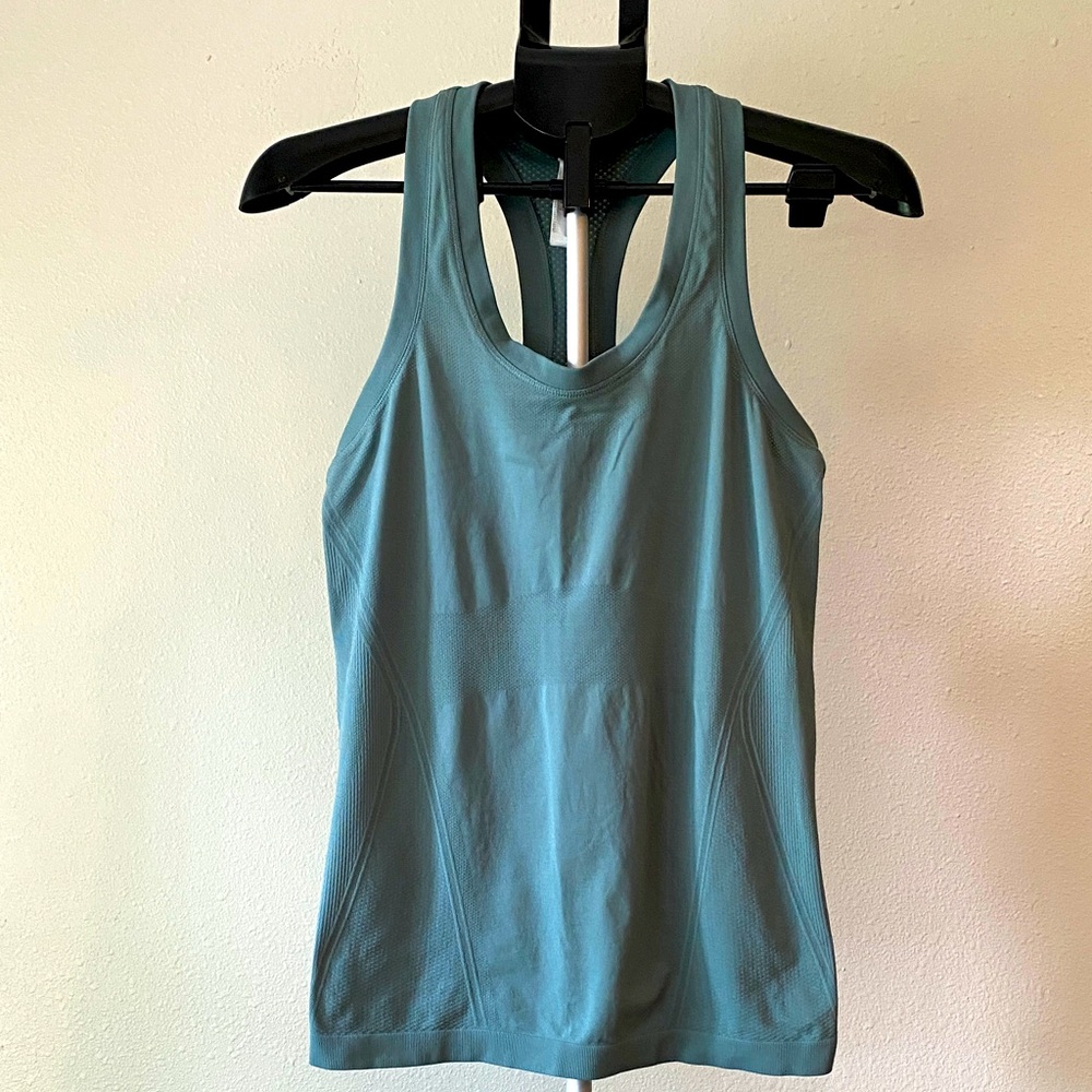 Athleta Teal Seamless Momentum Tank Medium